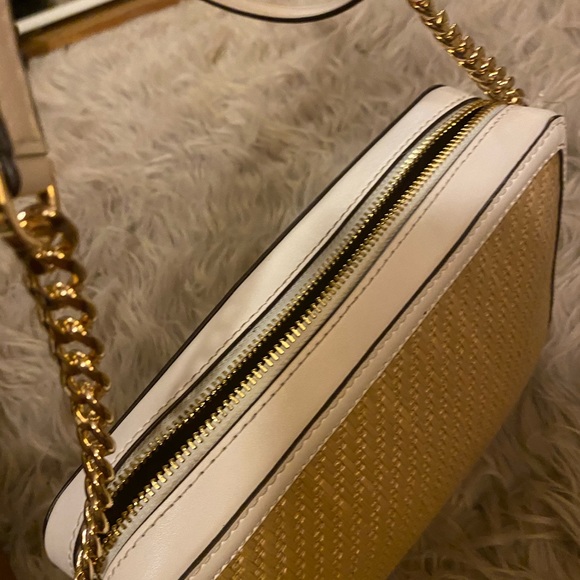 BOGO Michael Kors purse white with gold straps - Picture 6 of 8